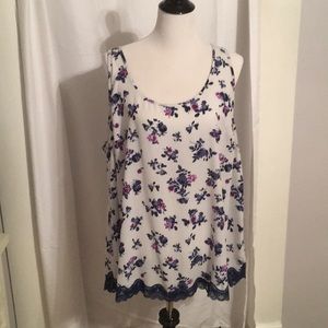 Torrid floral lace trim tank top